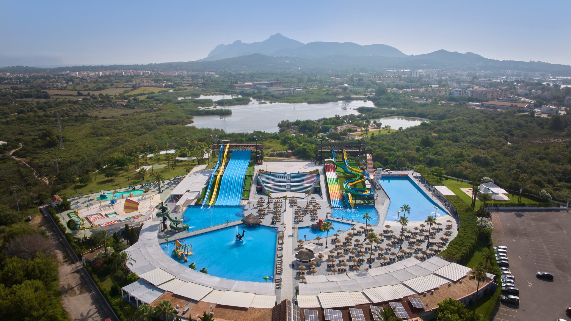 Vue aérienne du Hidropark Alcúdia parc aquatique familial Majorque